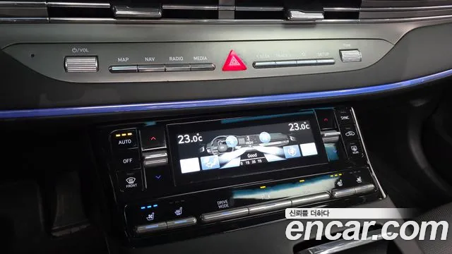 Hyundai Grandeur New — Фото автомобиля 28