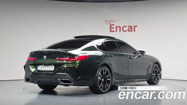 Фотография автомобиля — BMW 8 Series G15