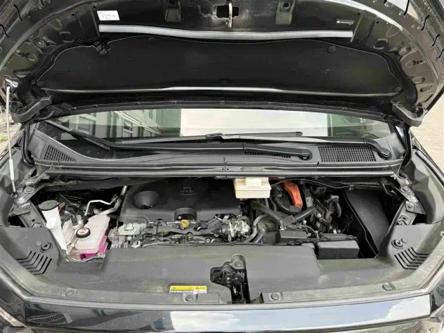 Toyota Alphard — Фото автомобиля 13