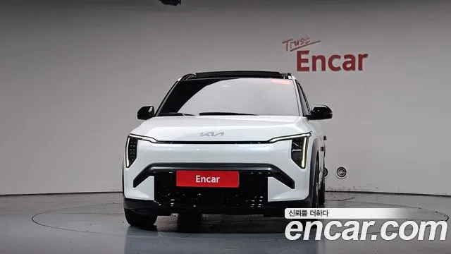 Kia EV3 — Фото автомобиля 2