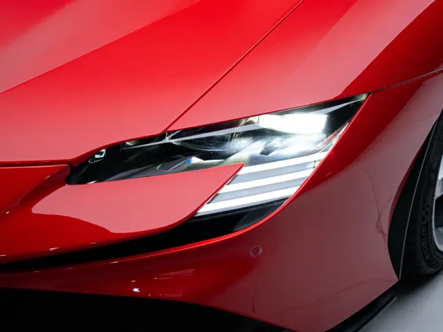Ferrari SF90 — Фото автомобиля 7