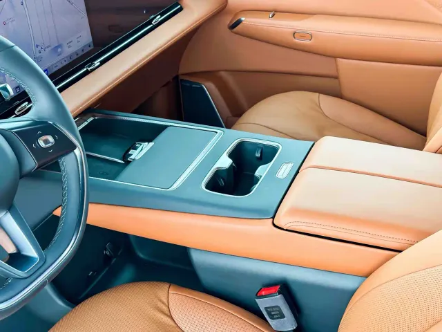 Buick Zhijing Shijia — Фото автомобиля 4