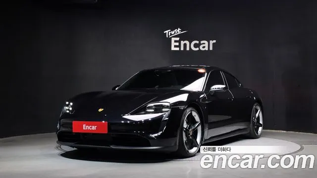 Фотография автомобиля — Porsche Taycan