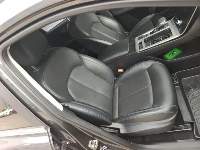Roewe RX5 — Фото автомобиля 24