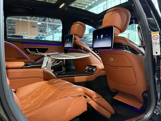 Mercedes-Benz Maybach S-Class — Фото автомобиля 11