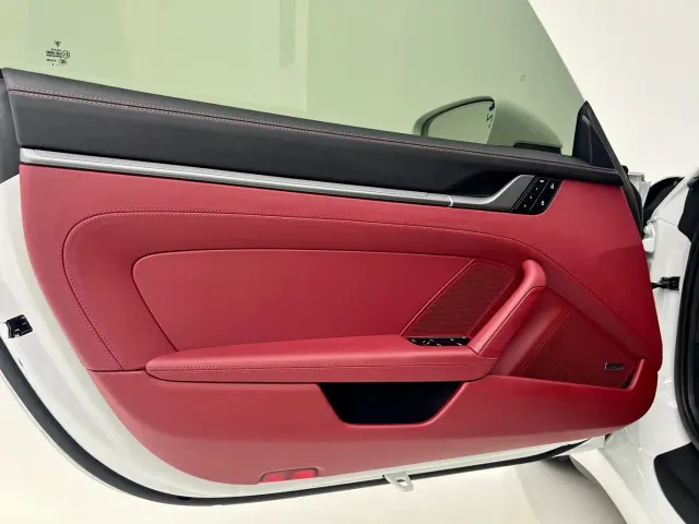 Porsche 911 — Фото автомобиля 12