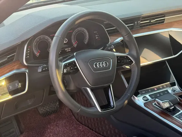 Audi A6L — Фото автомобиля 8