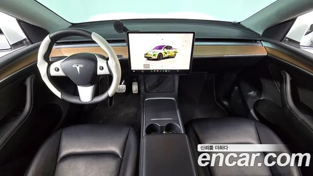 Tesla Model Y — Фото автомобиля 3