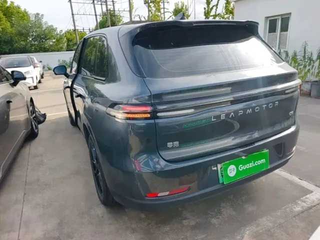 Leapmotor C10 — Фото автомобиля 4