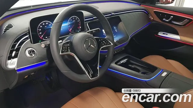 Mercedes-Benz E-Class — Фото автомобиля 18