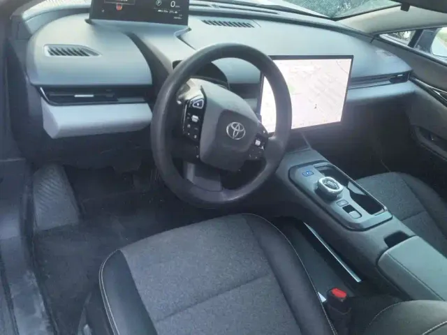 Toyota bZ5 — Фото автомобиля 12