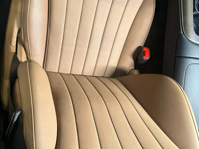 Mercedes-Benz E-Class — Фото автомобиля 10
