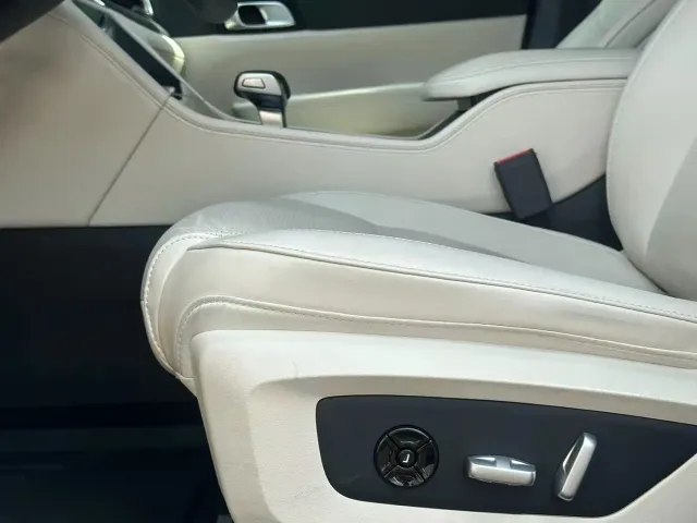 Li Auto ONE — Фото автомобиля 4