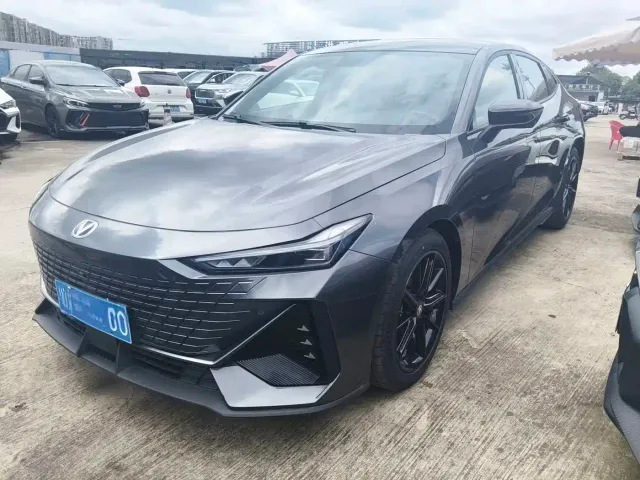 Фотография автомобиля — Changan UNI-V