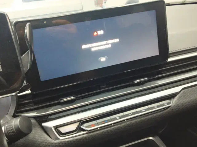 Geely Emgrand — Фото автомобиля 12