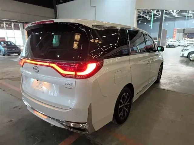 GAC Trumpchi M8 — Фото автомобиля 6