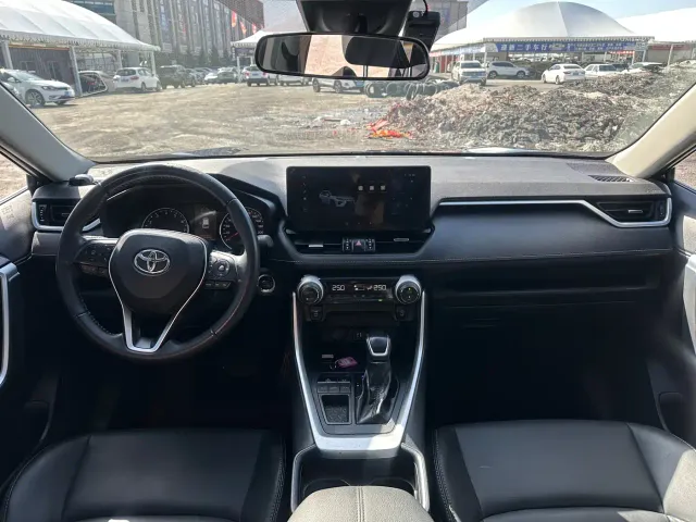 Toyota Wildlander — Фото автомобиля 6