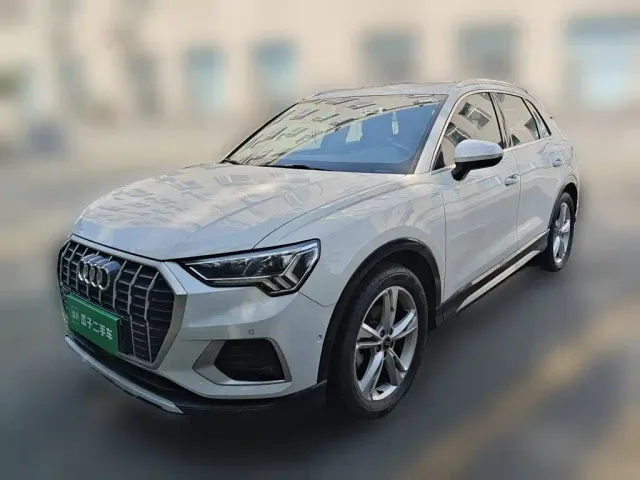 Audi Q3 — Фото автомобиля 2