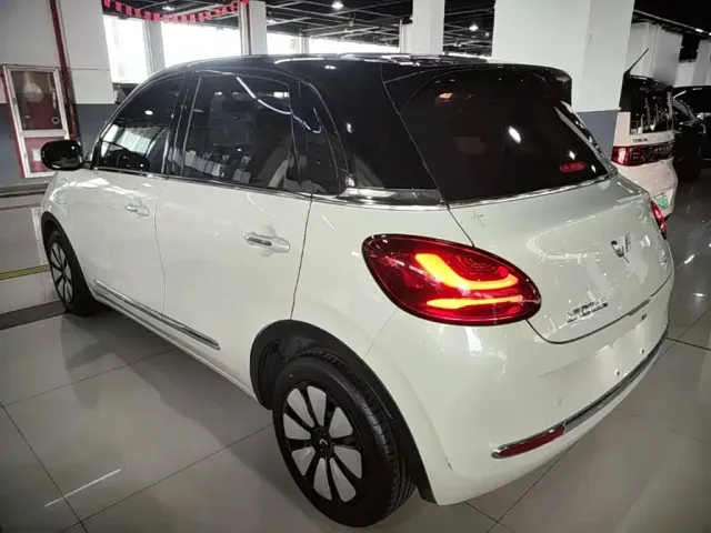 Wuling Bingo — Фото автомобиля 4