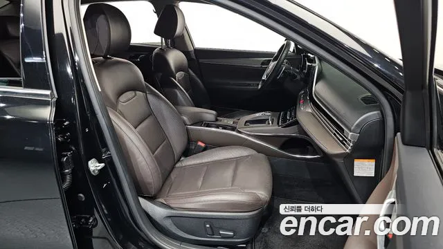 Hyundai Grandeur Premium — Фото автомобиля 12