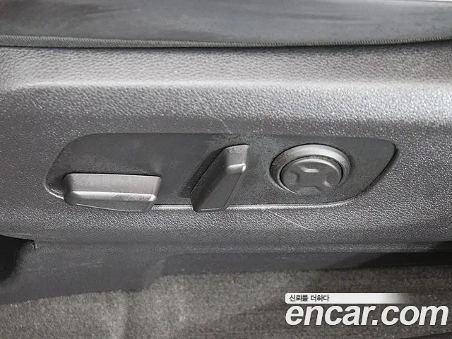 Kia Carnival Generation 4 — Фото автомобиля 13