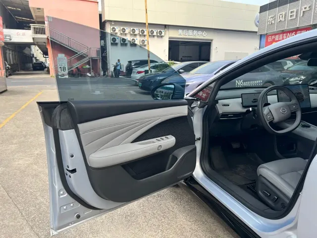 Nissan N7 — Фото автомобиля 14