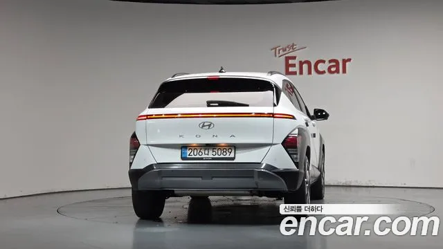 Hyundai Kona SX2 — Фото автомобиля 4