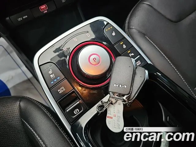 Kia Niro — Фото автомобиля 8
