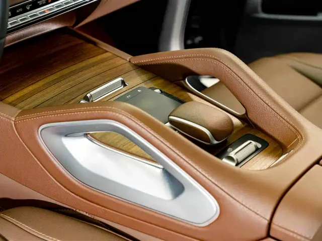 Mercedes-Benz GLE-Class — Фото автомобиля 12
