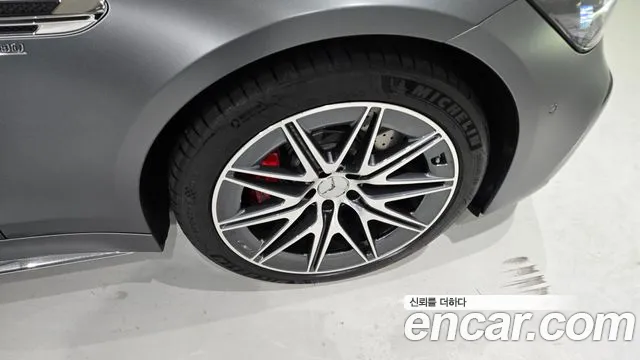 Mercedes-Benz AMG GT — Фото автомобиля 3