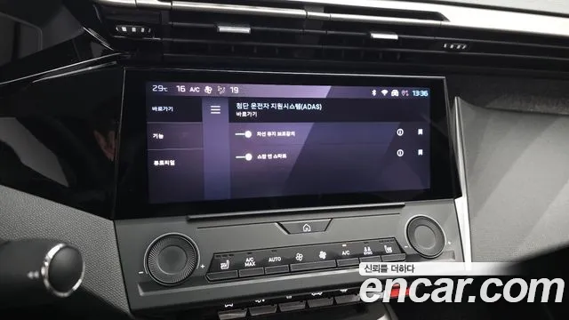 Peugeot 408 1.2 Pure Tech Allure — Фото автомобиля 30