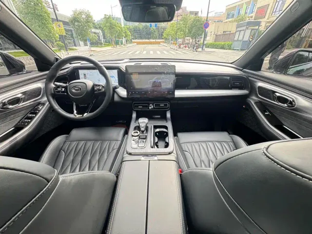GAC Trumpchi GS8 — Фото автомобиля 9