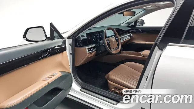 Hyundai Grandeur GN7 — Фото автомобиля 9