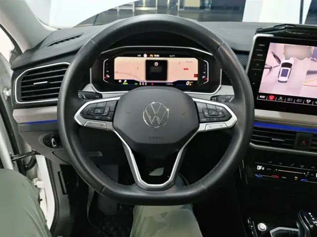 Volkswagen Tayron GTE Plug-in Hybrid — Фото автомобиля 10