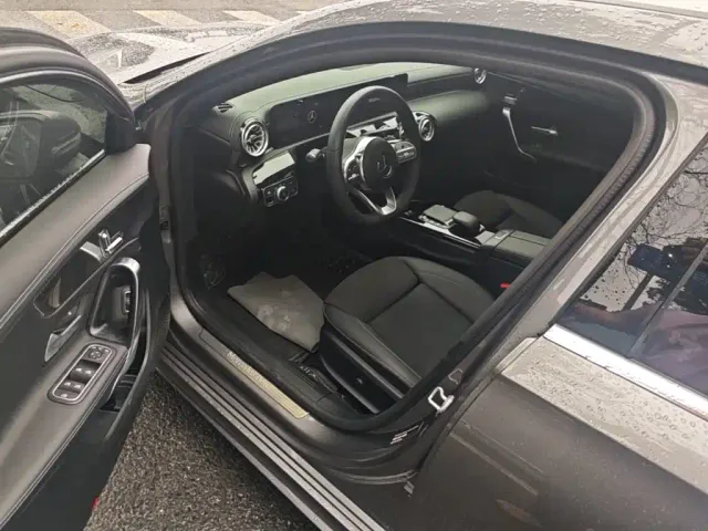 Mercedes-Benz A-Class — Фото автомобиля 15
