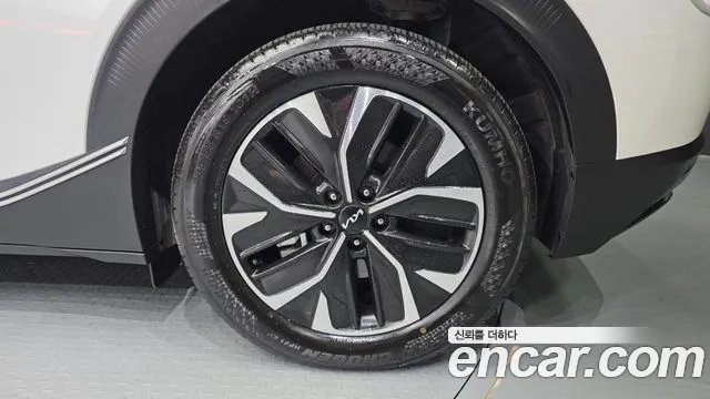 Kia EV6 — Фото автомобиля 21