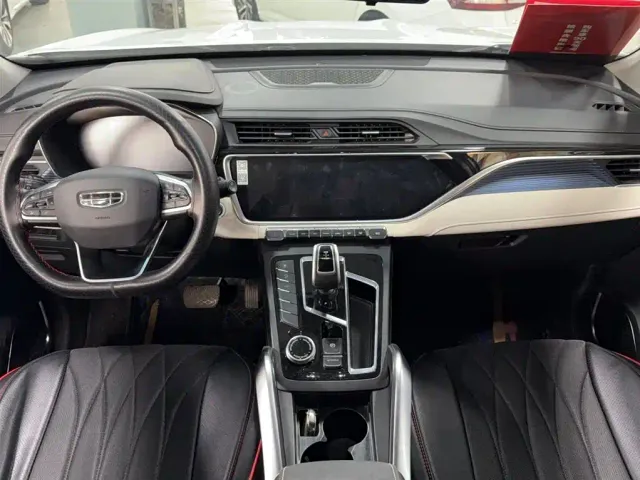 Geely Boyue — Фото автомобиля 14