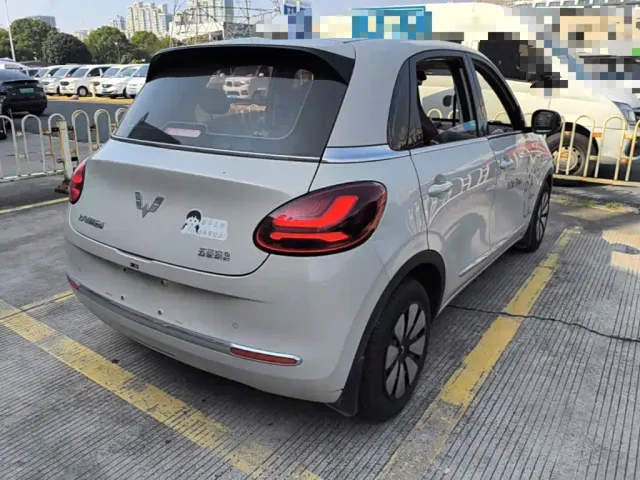 Wuling Bingo — Фото автомобиля 6