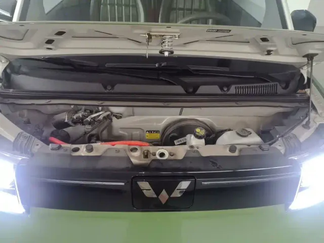 Wuling Hongguang Mini EV — Фото автомобиля 19