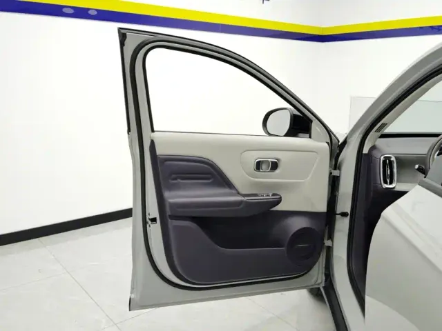 Leapmotor B10 — Фото автомобиля 7