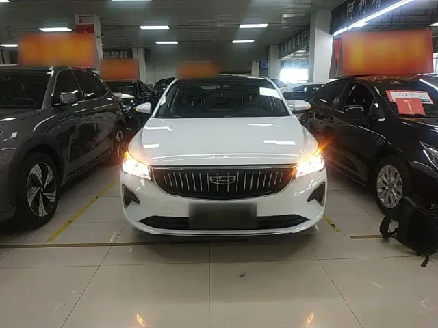 Geely Emgrand — Фото автомобиля 2