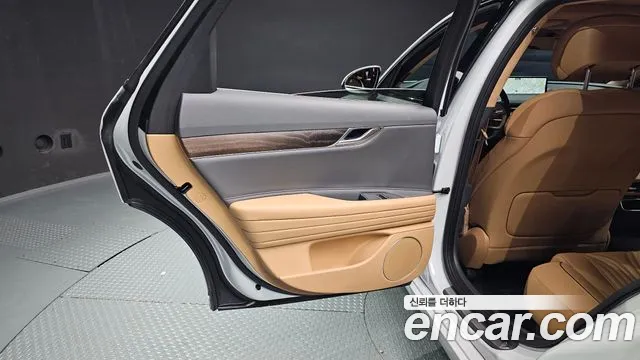 Genesis G80 Бензин 2.5 турбо AWD — Фото автомобиля 21