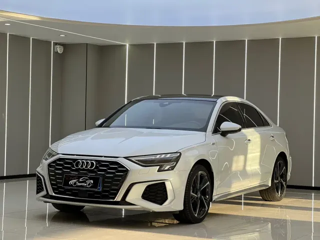 Фотография автомобиля — Audi A3