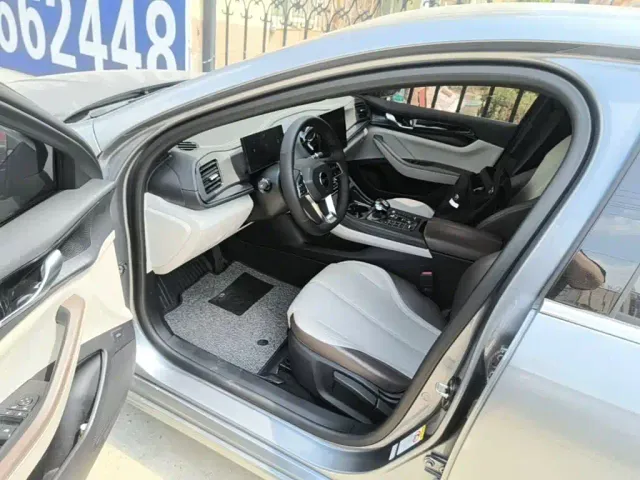 BYD Qin PLUS — Фото автомобиля 15