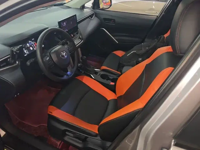 Toyota Corolla Cross — Фото автомобиля 14