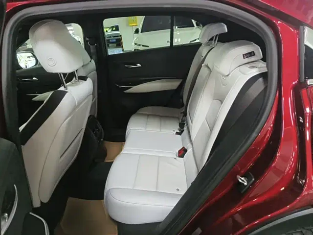 Cadillac XT4 — Фото автомобиля 16
