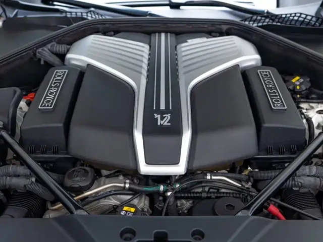 Rolls-Royce Wraith — Фото автомобиля 20