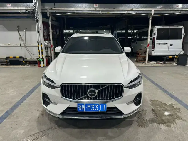 Volvo Volvo XC60 2023 B5 AWD Smart Luxury Edition — Фото автомобиля 2