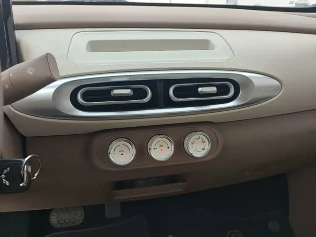 Wuling Hongguang Mini EV — Фото автомобиля 12