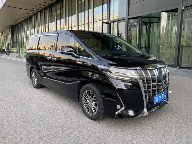 Toyota Alphard — Фото автомобиля 2